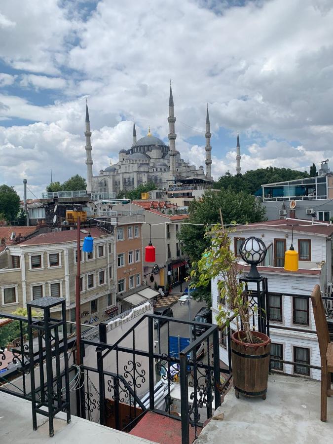 Kaki Hostel Istanbul Bagian luar foto