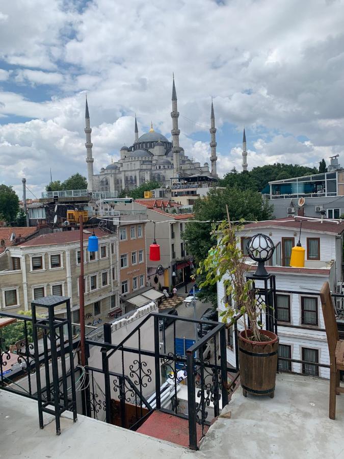 Kaki Hostel Istanbul Bagian luar foto